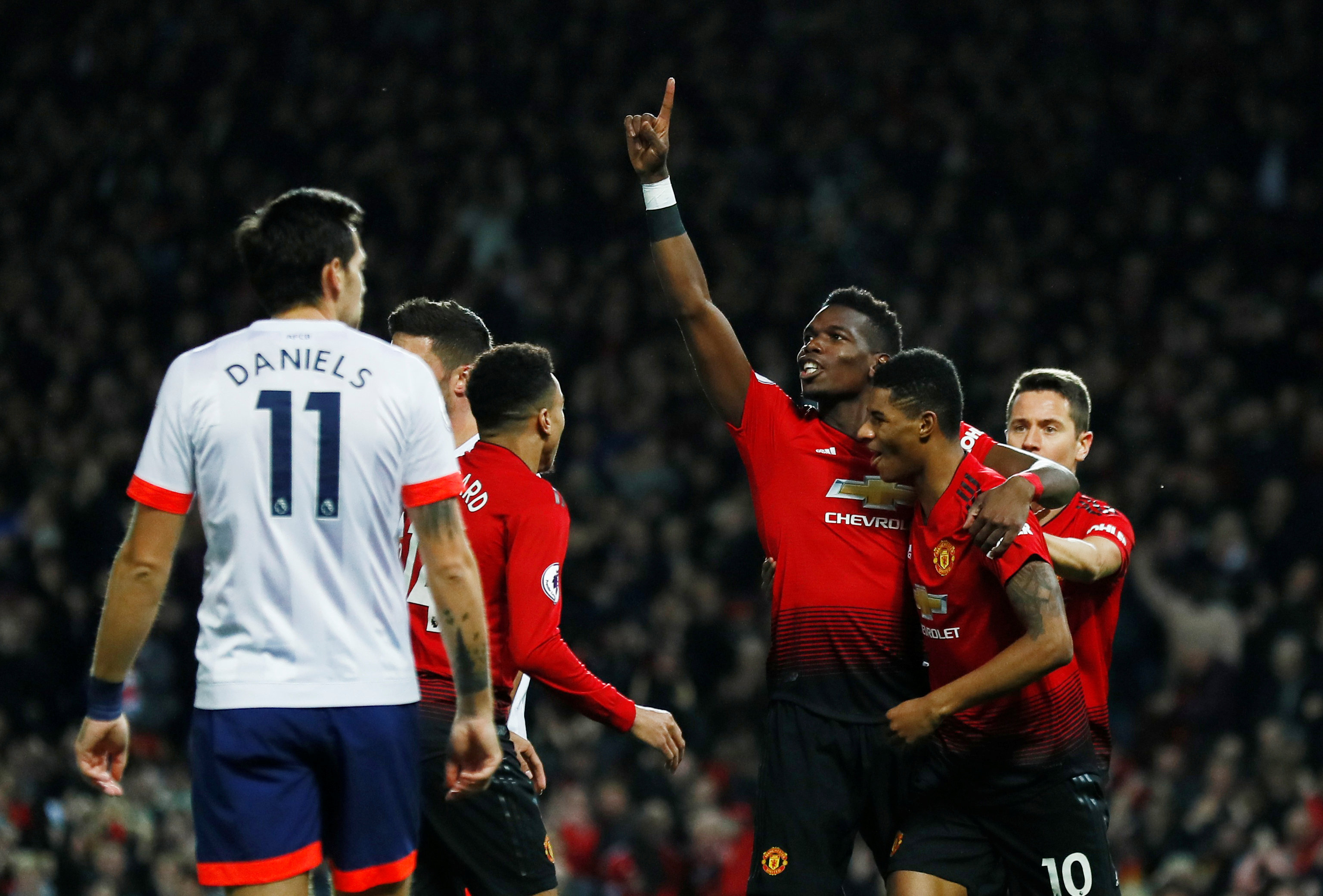 他的加入或 他的加入或